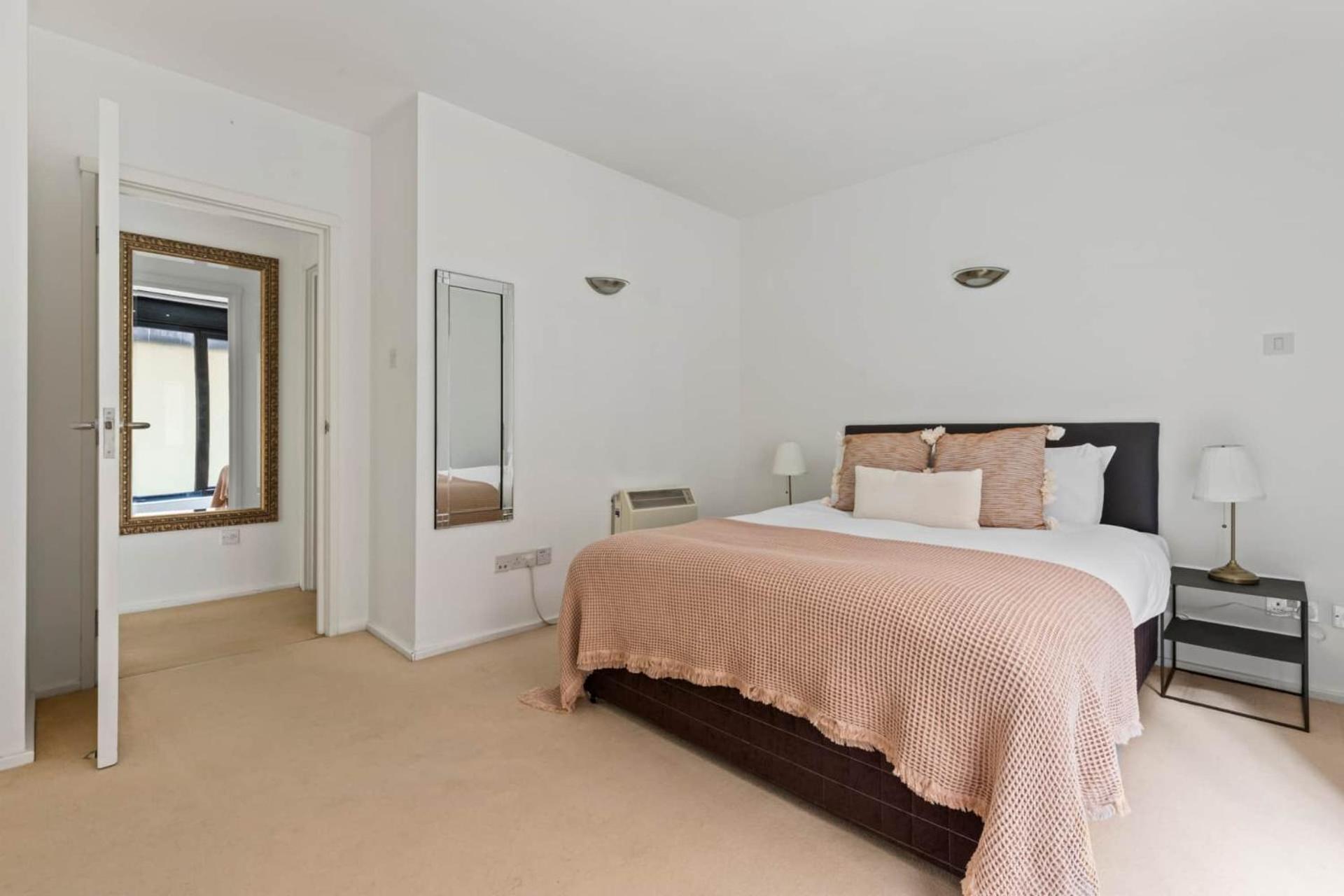 Londwell Knightsbridge & Harrods Luxury Balcony Apartment *
