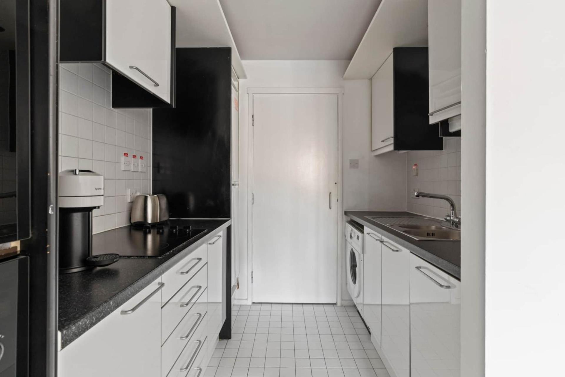 Londwell Knightsbridge & Harrods Luxury Balcony Apartment